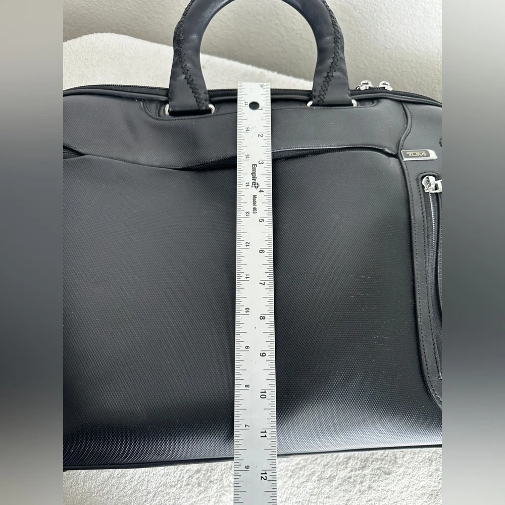 TUMI‎ Black Arrive Narita Slim Brief T-Pass Shoulder Business Bag Laptop Case